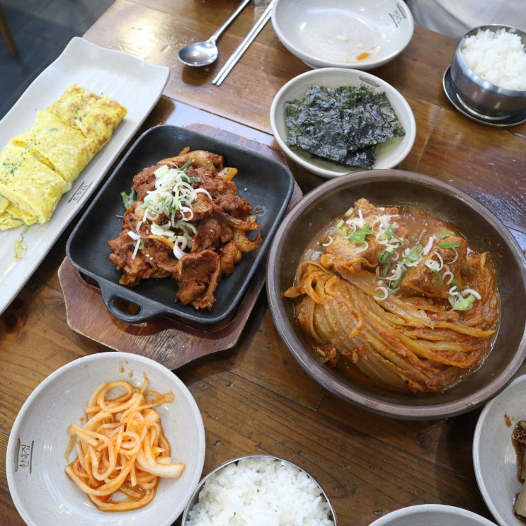 부산대밥집 부산대맛집 한옥집 김치찜 두루치기