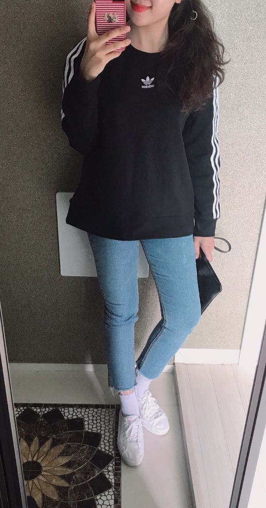  단짠다이어트_ 암줍룩: 아무거나 주워 입은 룩/ 아디다스맨투맨 