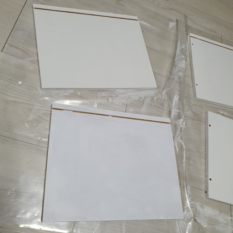  DIY 공간박스 칠하기 한개에 쓰는 젯소양 페인트양 가구리폼해요~