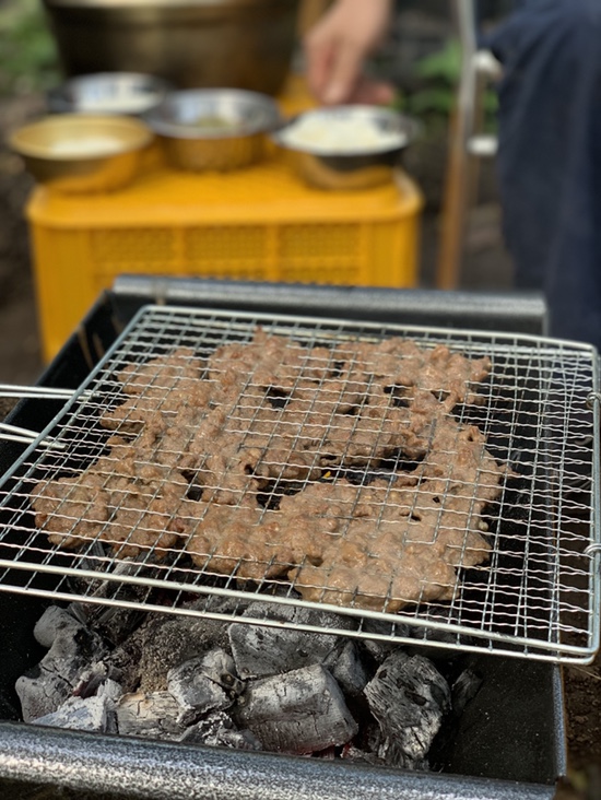 배불고기,배갈비, 무지개농원, 배로 불고기 양념하기