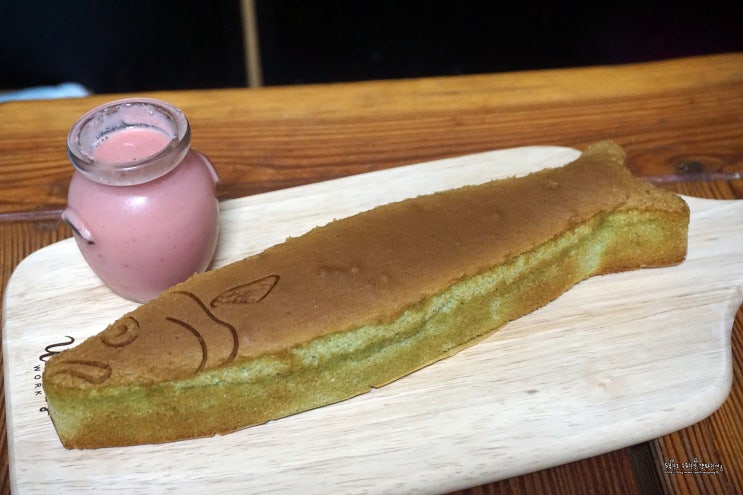  부산 송도 맛집 고등어가 들어있는 고등어빵 부산 먹거리로 추천