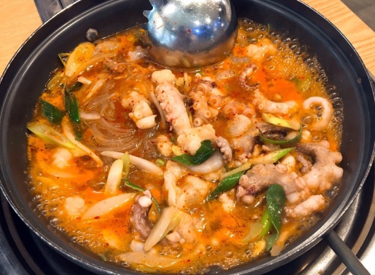 칼칼하고 맛있는 용호낙지 먹고 왔어용