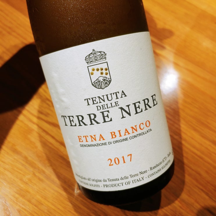  Tenuta delle Terre Nere, Etna Bianco 2017 (테누타 델레 떼레 네레, 에뜨나 비앙코 2017)