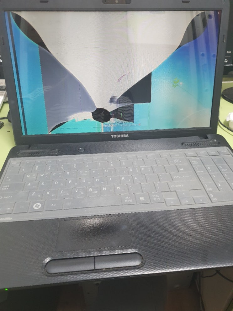  <노트북과컴퓨터>부산 진구 서면 도시바 노트북 액정수리 satellite c650 당일교체 정품수리