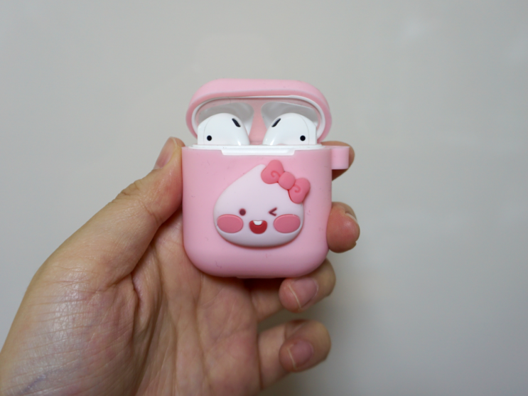  에어팟 케이스 :: 카카오 리본 어피치 