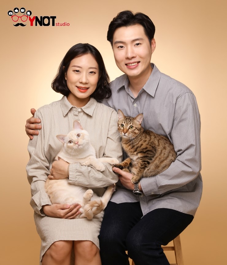  반려동물/가족사진/FamilyPortrait/고양이가족/애묘스튜디오/애견스튜디오/펫스튜디오/프로필스튜디오/애견사진관/반려동물스튜디오/광고스튜디오