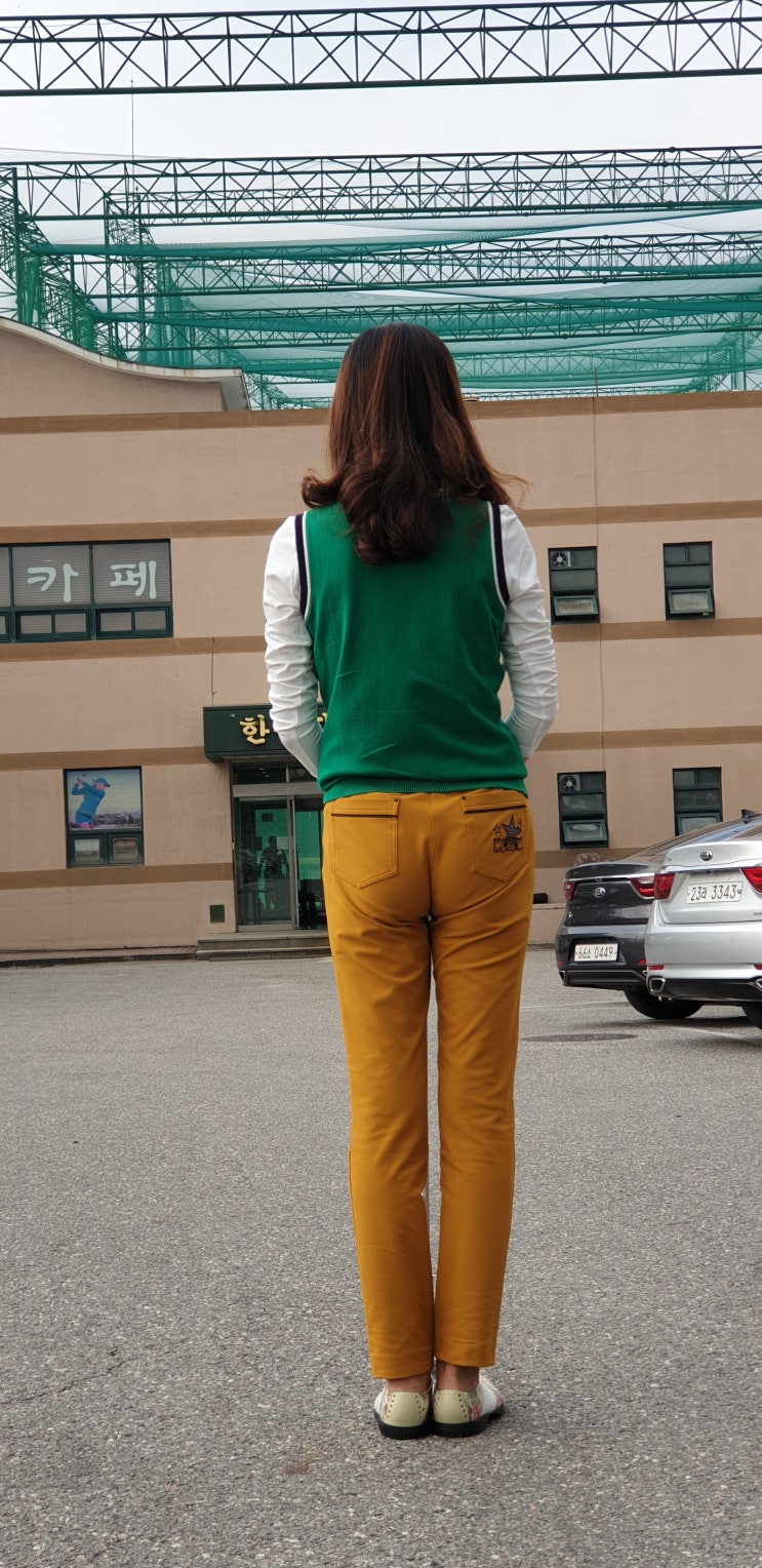  골프스포츠마코 여자골프의류  가을골프웨어 만나보았어요
