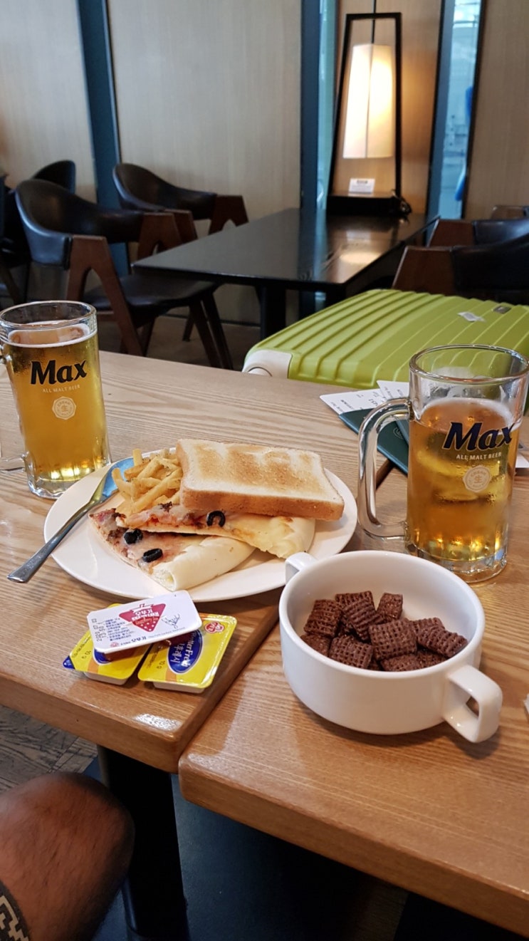  김해공항라운지 이용후기 (sky hub lounge)