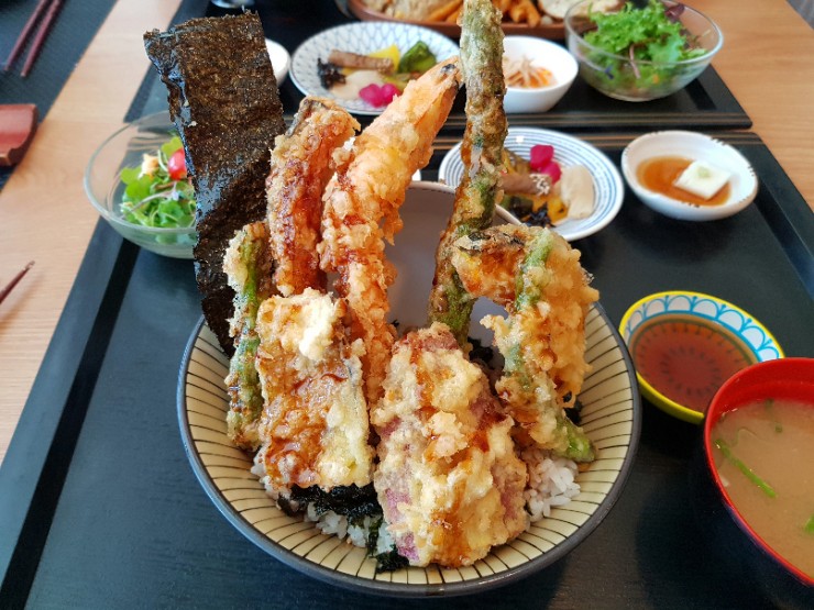  [내포맛집]덮밥이 맛있는 봉근식탁 & 내포 어썸 카페