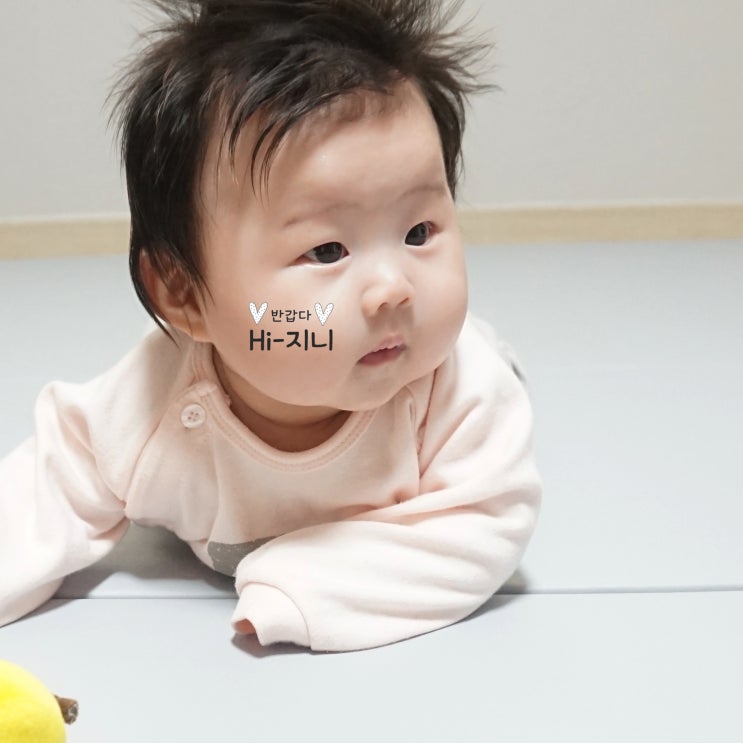  아기 뒤집기 시기 신생아 목 가누는 시기 언제일까