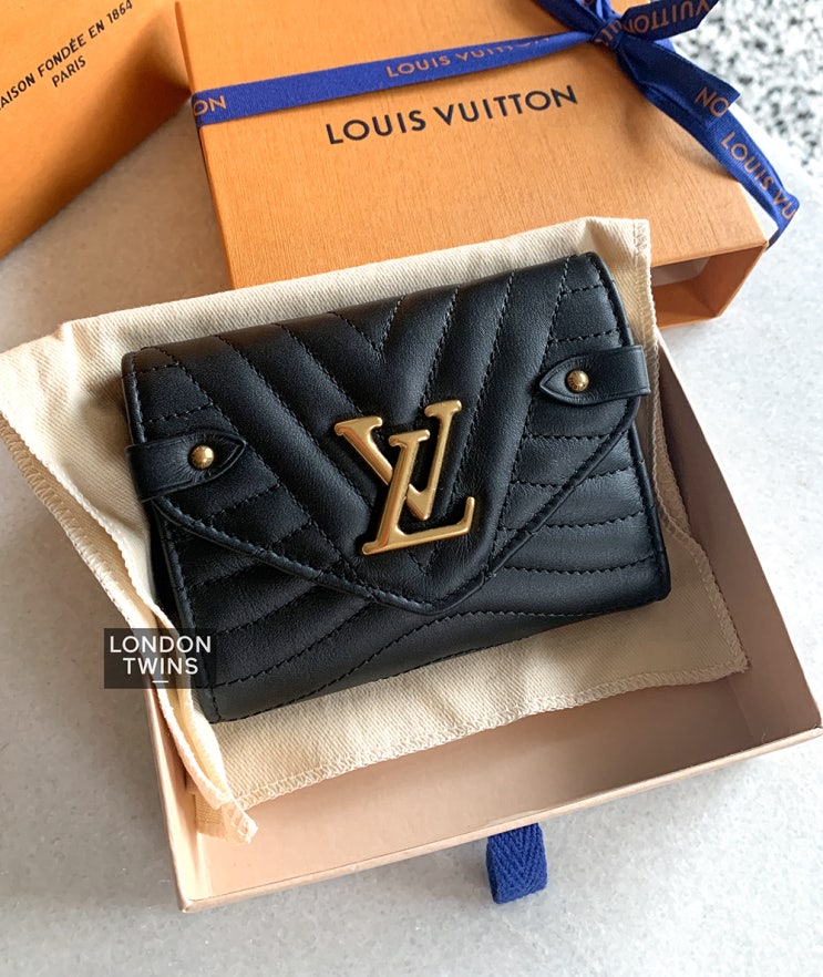  LOUIS VUITTON 루이비통 뉴웨이브 컴팩트 월릿 M63427