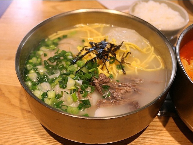  수요미식회 만두 속이 꽉찬 이북식 만두 만두전골 김포 장기동 락원 이북만두