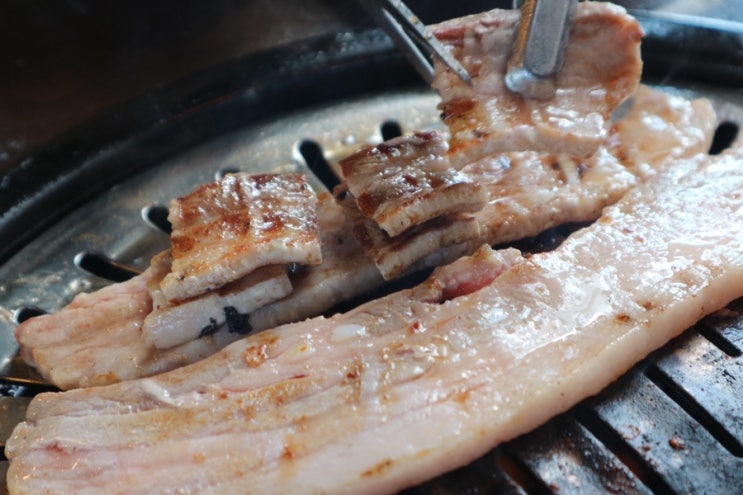 이베리코산을 무한리필로 맛볼 수 있었던 파주 고기집 ‘나는흑돼지다’