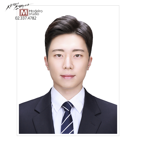  홍대 비자사진 전문 스튜디오에서 규정 맞게
