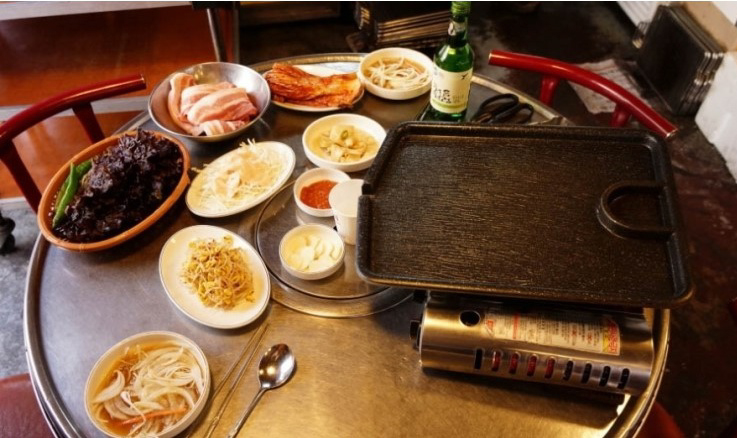  불광역 맛집 묵은지삼겹살이 제맛이에요