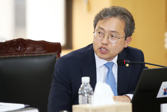  [국회의원 송기헌 - 언론보도] 與 검찰개혁특위 회의 열고 포문…"檢에 대한 국민원성 높다"  (2019.10.06)