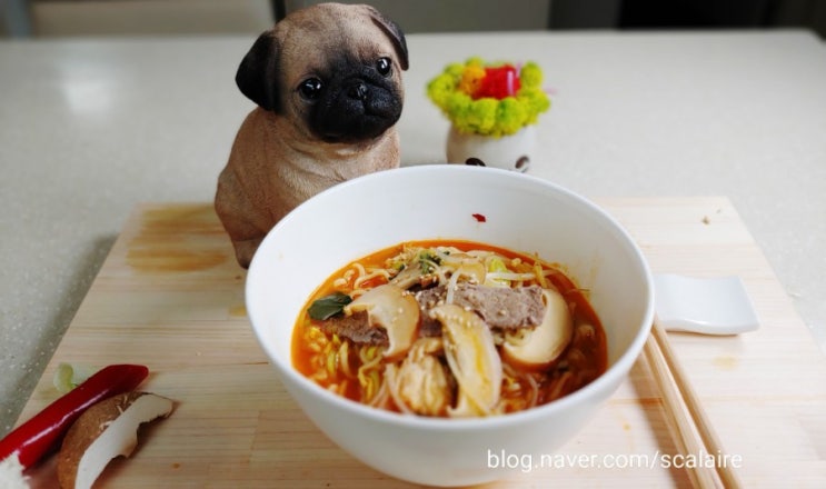  소고기 버섯 라면 - 비오는 날 맛있게 끓이기