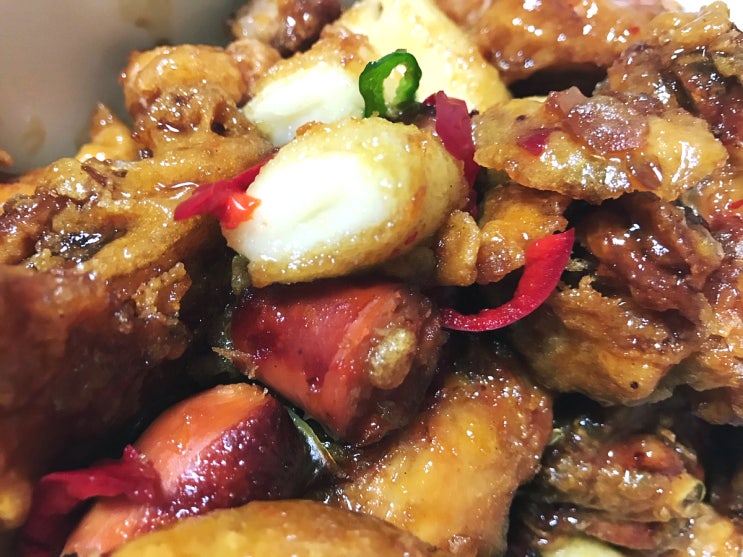  비가 오는 날엔 bhc 마라칸