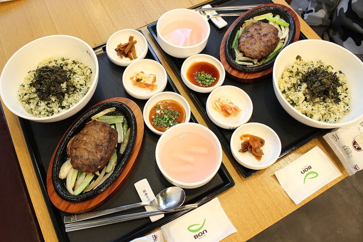  본죽비빔밥메뉴 곤드레비빔밥과 떡갈비 별미네요~