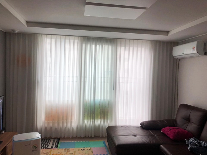  독산블라인드 살랑거리는 쉬폰커튼과 함께