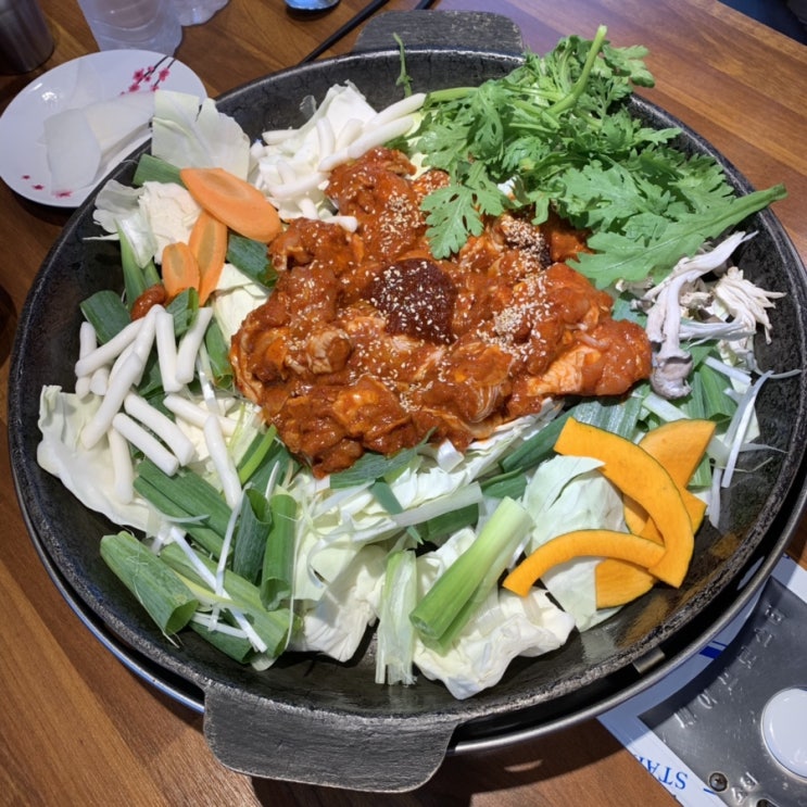  창원 북면 숨은 맛집 복면닭갈비 닭고기 양이 실화냐? 대박