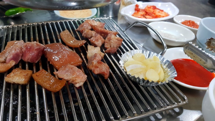  오후 네시 오십삼분 작성 일상 포스팅입니다