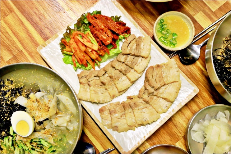  경주 안압지 맛집, 입맛을 사로잡는 막국수와 수육!