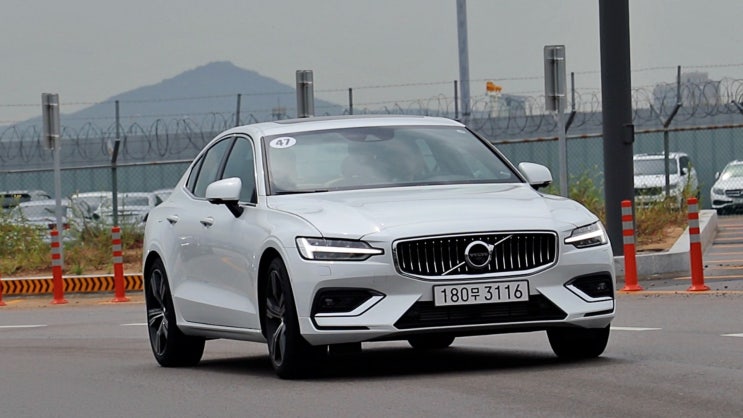  2020 볼보 S60 T5 인스크립션