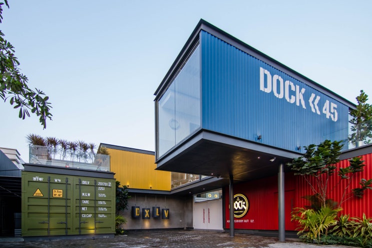  Dock 45, Spacefiction studio