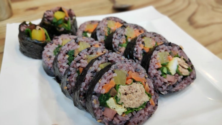 청주 가경동 박순임 명동 김밥 건강 흑미밥