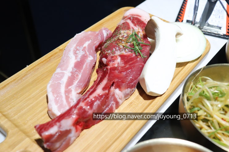  보라매공원맛집 슈퍼돼지를 만난 신도세기 보라매점