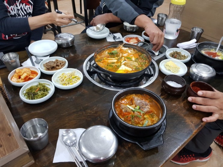  사천 삼천포 낚시꾼들 아침식사 가능한 팔포항 해동식당