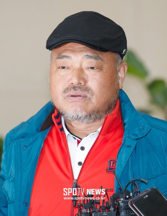  김흥국, '밥은 먹고 다니냐' 출연…'성폭행 무혐의' 이후 첫 예능