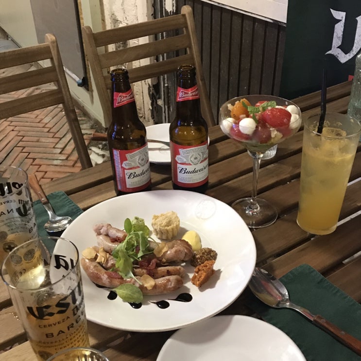  군산 여행 가볼만한곳 로컬마켓 영화타운 돈키호테