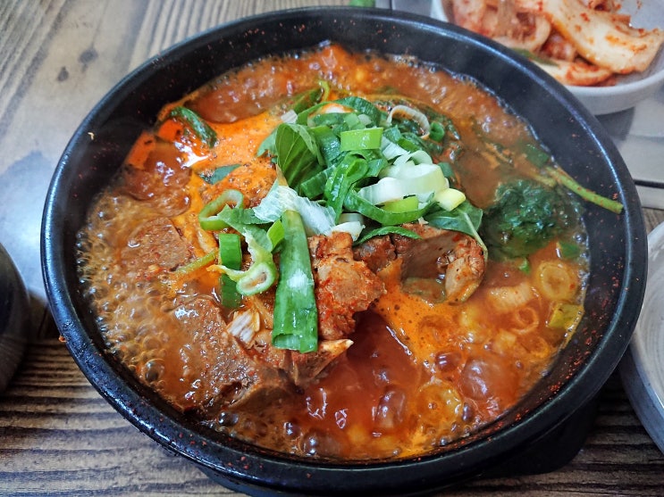  청주 운천동 '운천해장국' 뼈해장국