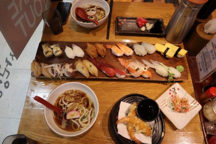  스시생선가게 서현점 - 맛있는 초밥과 피자를 동시에? / 서현역초밥