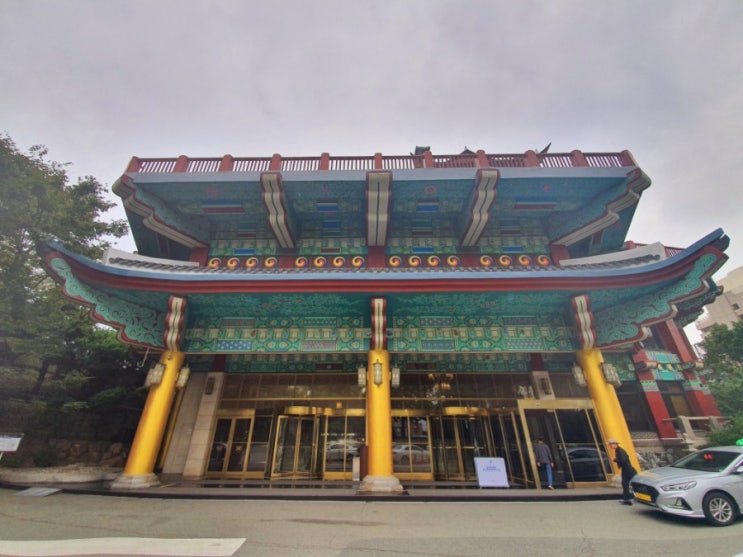  가성비 좋은 부산 호텔-부산코모도호텔 스탠다드 더블룸(도시전망)