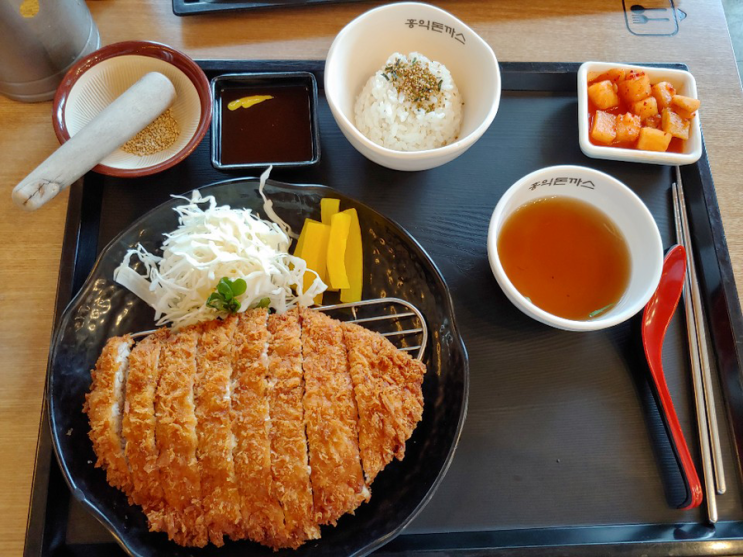  로스까스랑 해물파스타 홍익돈까스 오산점에서 점심식사 오산맛집, 맛있는 밥은 행복한 기운이 쑥~쑥~^^