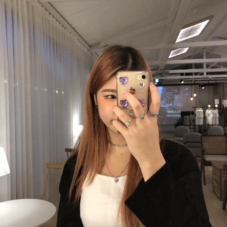 8월 일상 랜덤 (데일리룩, 고양이, 놀자판, 뿌염, 알바생, 스무살)