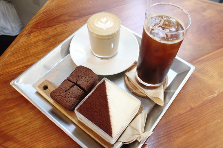  [중계] LATT COFFEE :: 노원디저트카페 라트커피 / 중계동 은행사거리카페