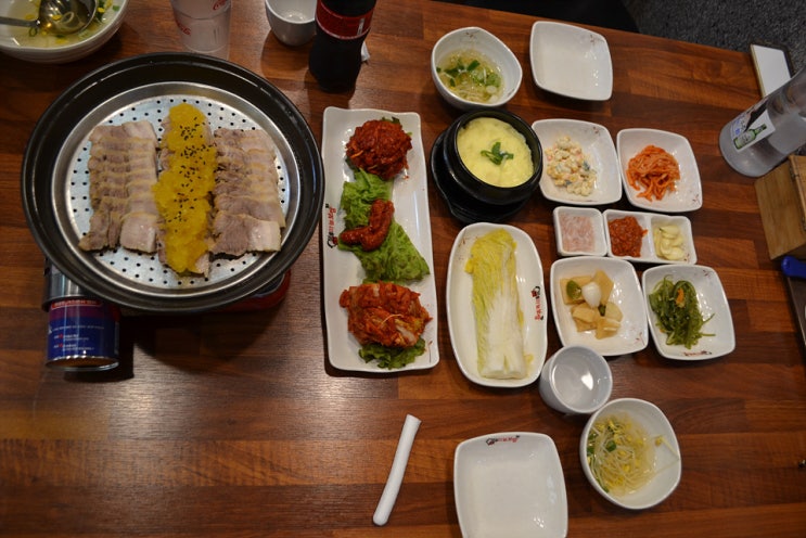  수원역보쌈 - 돈통마늘보쌈 수원역점 :: 맛과 건강을 동시에 챙기는 마늘보쌈으로 오늘 저녁메뉴 콜?.?