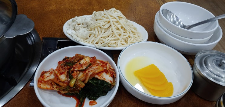  청주비하동맛집 동천해물칼국수비설거지하다