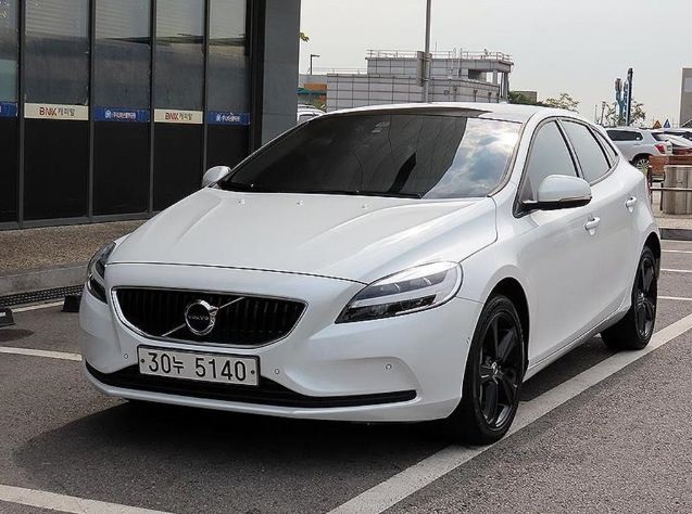 볼보 v40 중고차 실화냐?