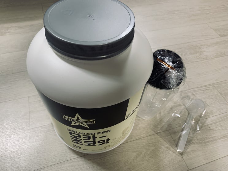  단백질보충제추천 / 단백질보충제순위 피트니스스타 모카초코맛 프로틴!!!