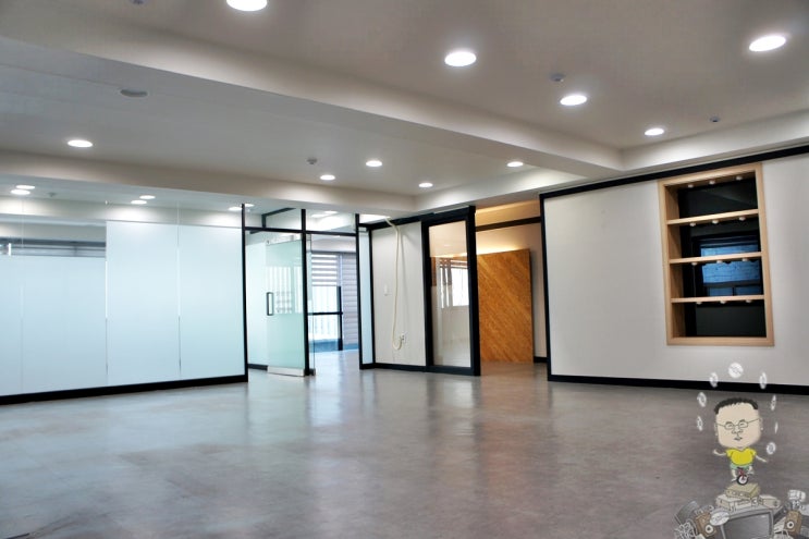  압구정로데오역 명품거리 룸3개 저렴한 강남사무실임대