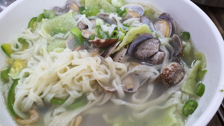  대구 바지락칼국수 - 착한 멸치바지락칼국수 (달서구 본동)