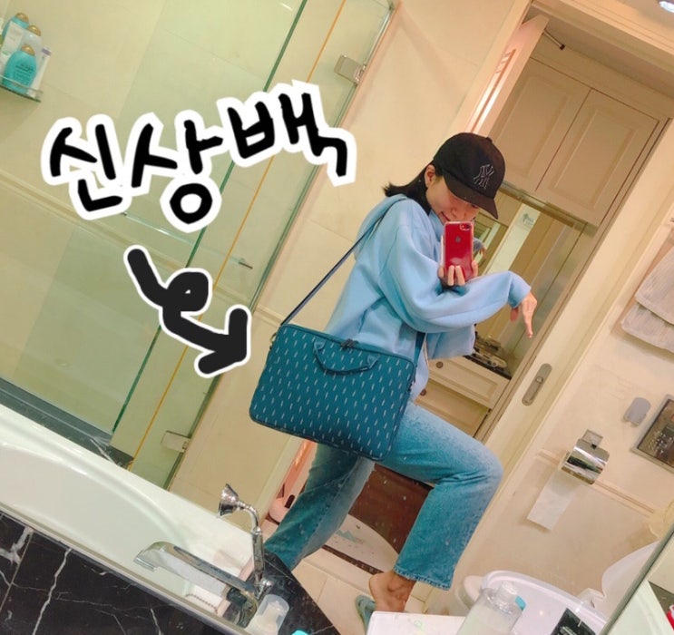  15인치 노트북가방 :: 정말 가볍고 예쁜 노트북파우치 겸 숄더백 맘에 쏙들어요!