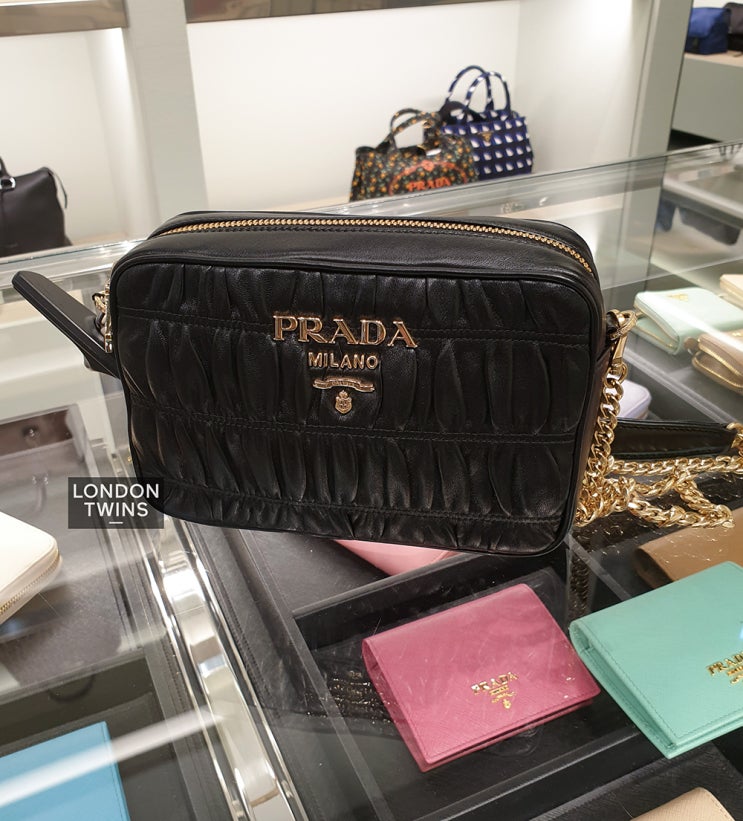  PRADA 프라다 반돌리에라 고프레 체인백 1BH112