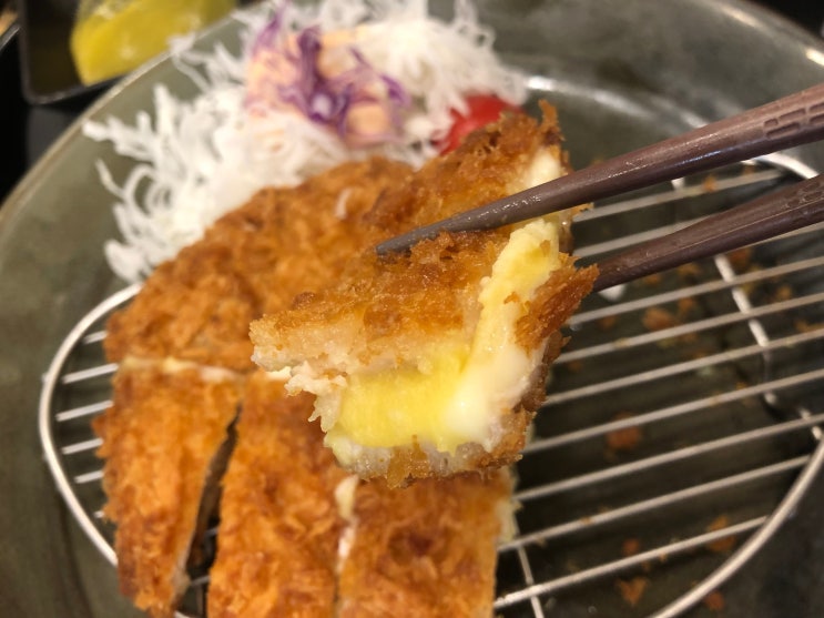  고구마치즈돈까스 칼로리 짱 높네