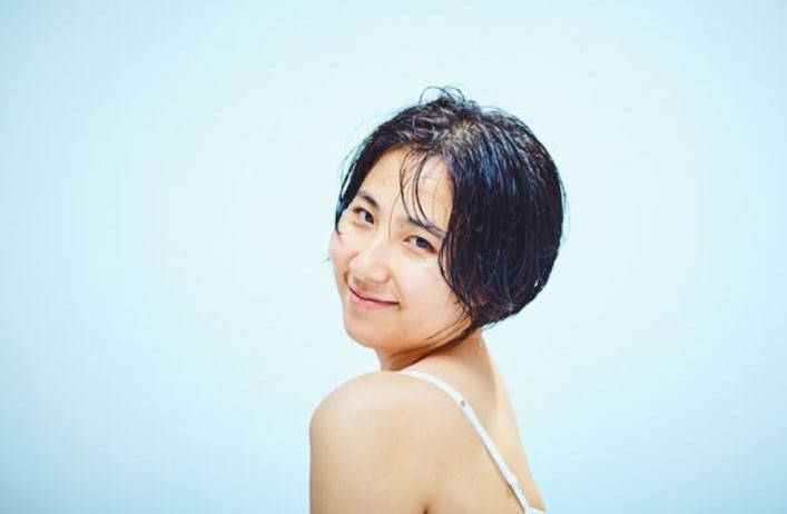  모델 되려 단식, 폭식하던 그녀, 보디 포지티브(Body Positive·자기 몸 긍정)로 내추럴 사이즈 모델이 되다!